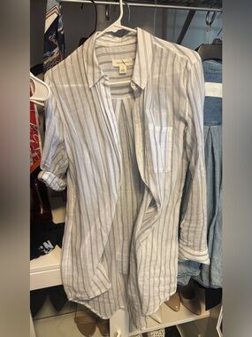 Treasure and Bond Cotton shirt coverup size small